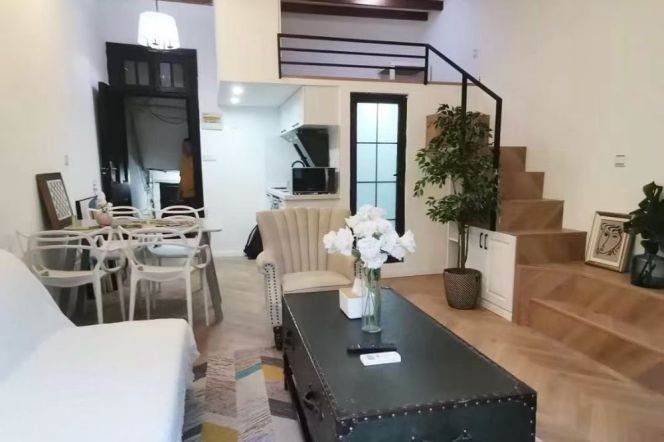 South shaanxi rd station one bedroom