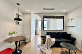 Short term 1 br 8.5K super modern nice decoration golden location M2/7/14 Jing'an 