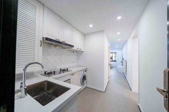 Cozy 1Br+1 room & Bright @ L9/12 Jiashan rd station