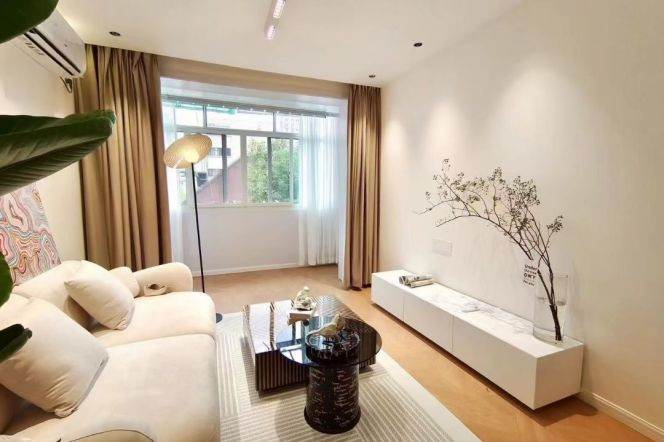 1BR-Wanping South Road-5-minute walk to Line 7/9-Zhaojiabang Road