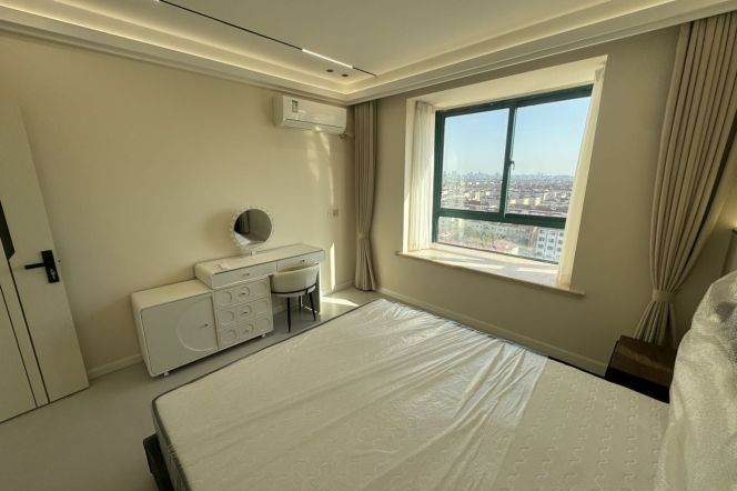 beixinjing rd elevator 3BR/big living room@L2