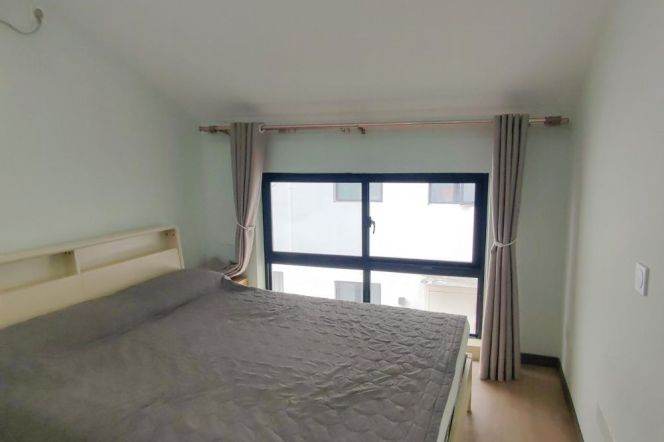 Unique 2 br with good price on JianGuo Rd(W),5 mins to L 9/12 JiaShan Rd St.