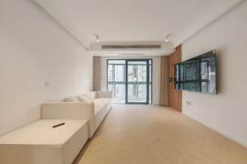 3BR 2BTH w/ Barclony nr Shanghai Natural History Museum M13