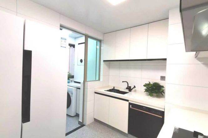 1BR w/ Gym & Pool nr ChangPing RD M7