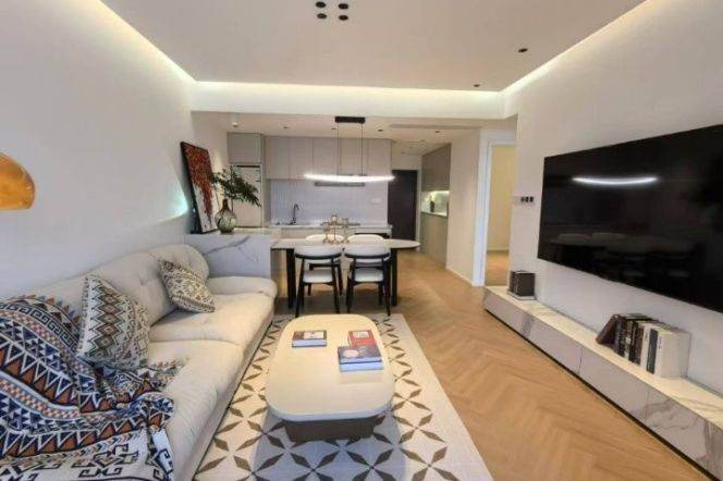 16.5k Nice 2Br with floor heating 3mins walking to Jing'an Temple line2/7/14