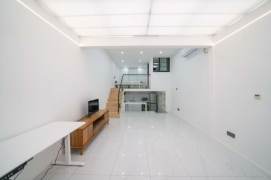 Bright 1Br with cozy dec @ iapm & L1/10/12 Shanxi rd station