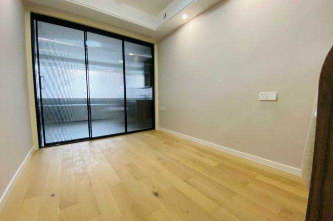 Spacious 200m² Duplex with Multiple Terraces | Prime South Shaanxi Road