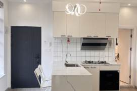 Super Apt. Good Layout w. Balcony Line 9/12 Jiashan Rd. 