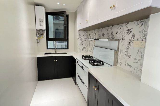 Brand new decoration,1br apt,adjacent to Gubei Community,Line 15