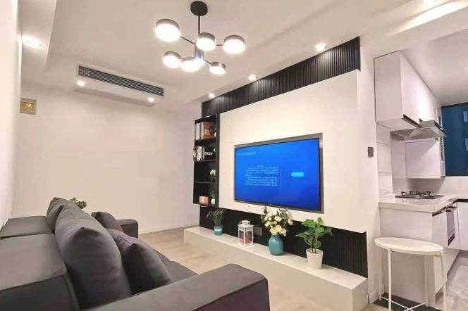 1BR w/ Gym & Pool nr ChangPing RD M7