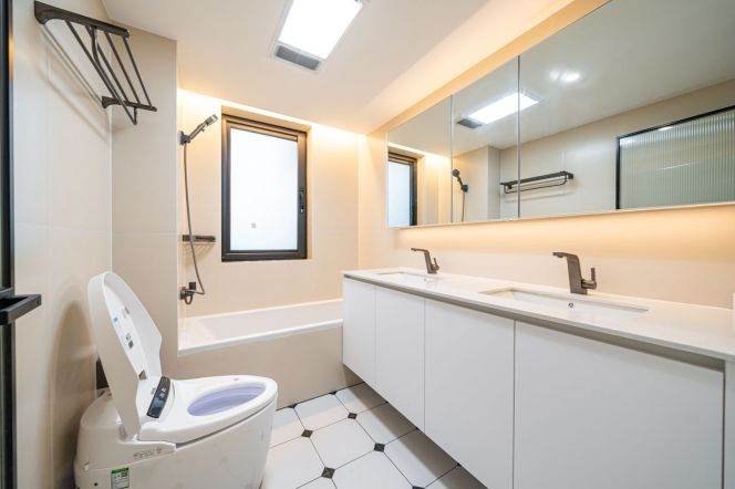 3BR 2BTH w/ Floor heating nr JiangSu RD M2/11