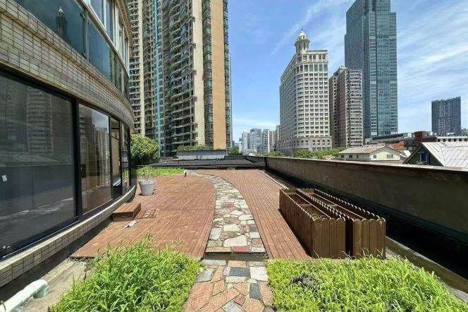 modern 3brs floor heating nice terrace near west nan jing road line 2,12,13 park su zhou river