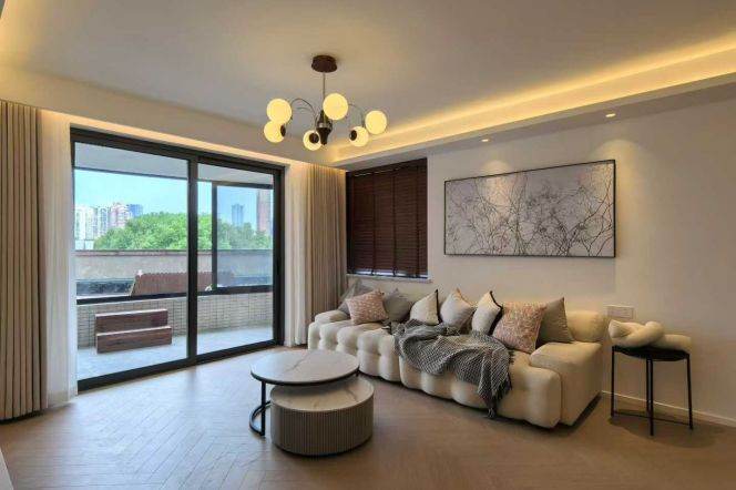 3BR 2BTH w/ Big Terrace nr West NanJing M2/12/13