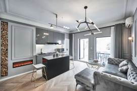 Modern style 1br with terrace near Changshu Road