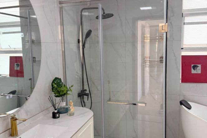 modern 4brs floor heating modern furniture near line 10 and many restaurants in Gubei