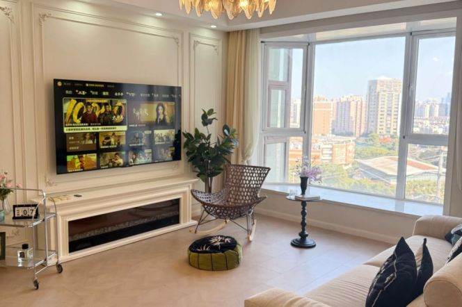 modern 4brs floor heating modern furniture near line 10 and many restaurants in Gubei