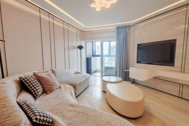 Premium 1BR 95m² High-Floor w/Heating&Gym nr Jiangsu Rd Station