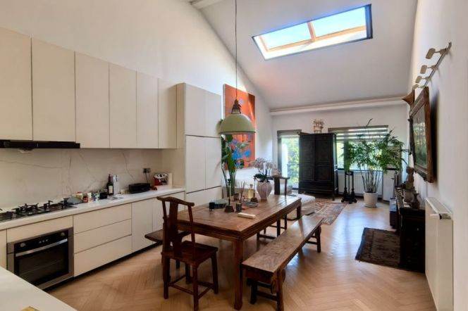 Charming 3BR 2BA 200m² Old House nr Jiaotong University Station