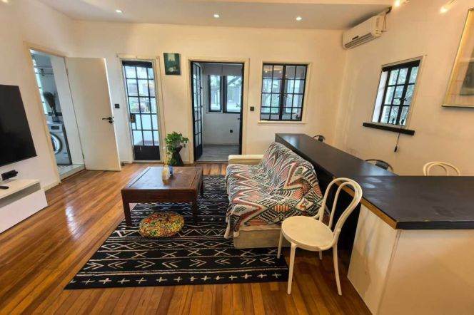 High Ceiling 1Bed with Terrace@Shanghai Library