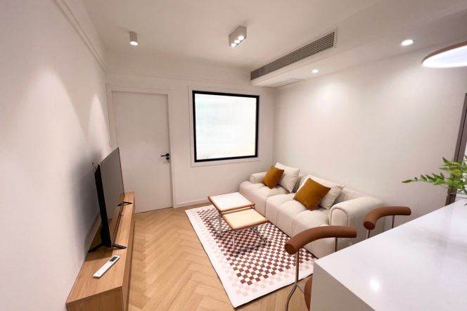 zhongshan park 1BR/living room@L2/3/4