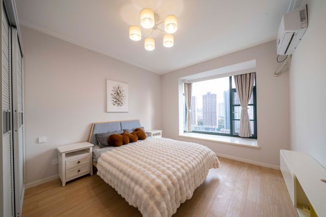 Mingmen Riverside Garden — 4BR River View Apartment