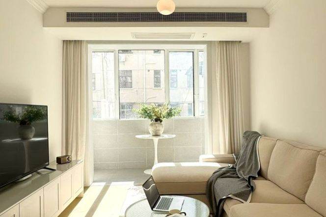 Good lighting 1br@elevator near Zhongshan Park