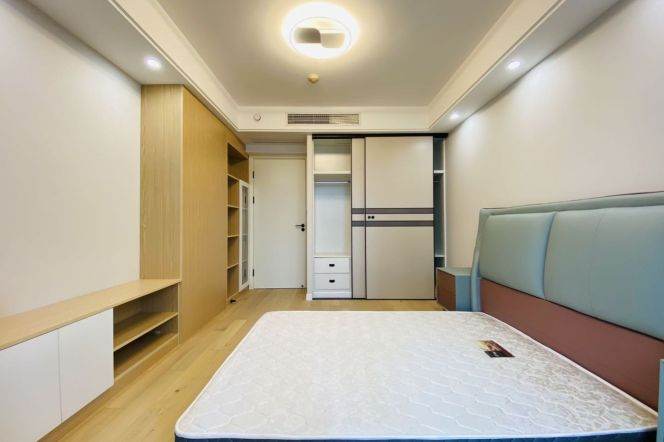 Wutong District, Hujingyuan, 200 sqm, 3 brs, 220,000 yuan including underfloor heating