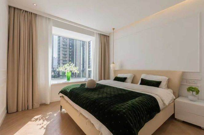Xujiahui center floor heating 3brs/2lv/2bt apt wt balcony;L1/9/11
