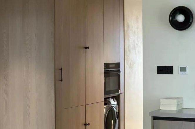 Zhongshan Park, Art Wall, Large Living Room, Floor-to-ceiling Windows with Outdoor Access