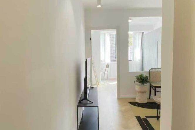 South Shanxi rd 1BR apartment