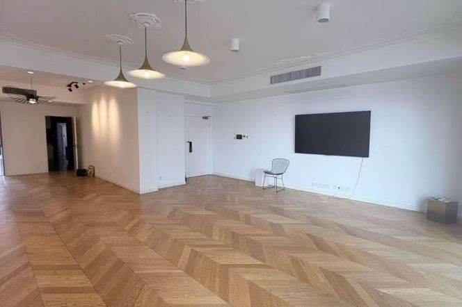 Chevalier Place，In the central area of Wutong District, special offer: 36.5K, large 4-brs