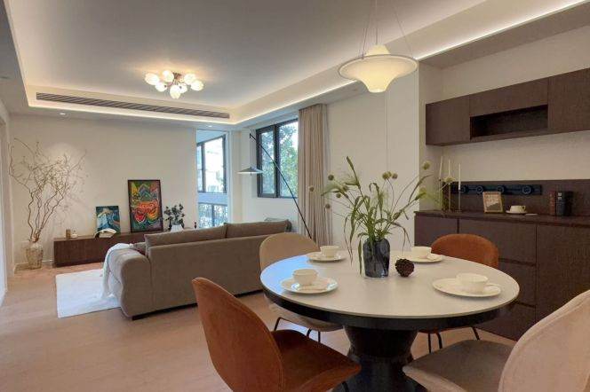 Morden&Bright 3Bdrs 2Baths/Floor Heating/160sqm @Yaohong &Line 15