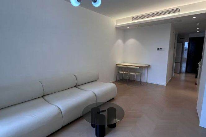 1Bedroom+1living room with AC floor heating Near Zhongshan Park 12.8k