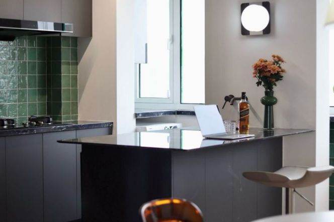 Xujiashui Metro Station, 3-bedroom with underfloor heating, and parking space available