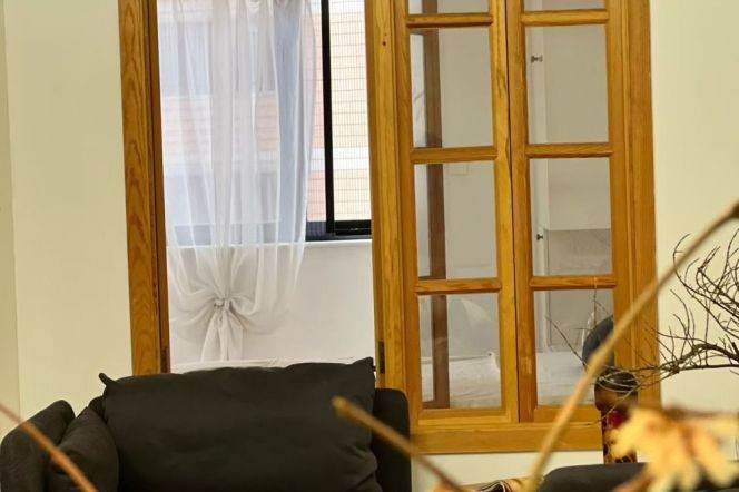 jiaotong university station two bedrooms