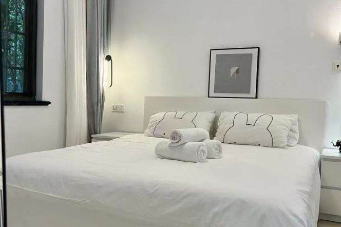 Modern 3bedrooms Apt +Heating+central AC+Oven@Wuning Rd