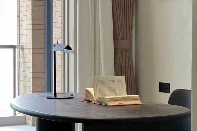 Zhongshan Park, Art Wall, Large Living Room, Floor-to-ceiling Windows with Outdoor Access