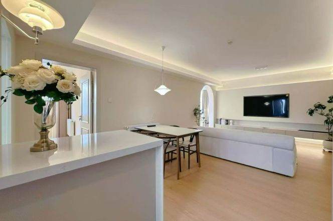 New decoration 2brs/100sqm & heating/oven @Wuding Rd & Line 14