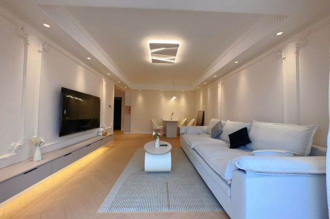 1 Big Br with French Window,Floor Heating, 100 sqm @ Damuqiao rd station L12