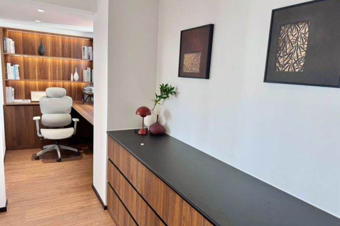 Wuding Rd metro/1br1bt/central AC/floor heat/oven/outdoor balcony/cloakroom/oven