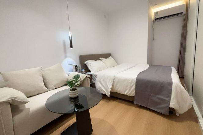 Spacious-Fashion-near Huadong uni-lift-Studio-Caoyang rd/Putuo area/L3/4/11/13/14