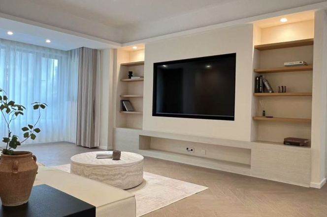 Xintiandi/Madang Rd metro/3br2bt/central AC/floor heat/oven/tennis court