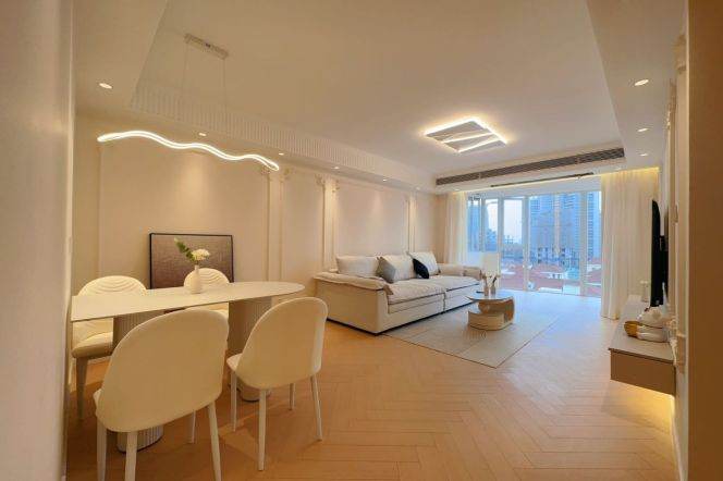 1 Big Br with French Window,Floor Heating, 100 sqm @ Damuqiao rd station L12