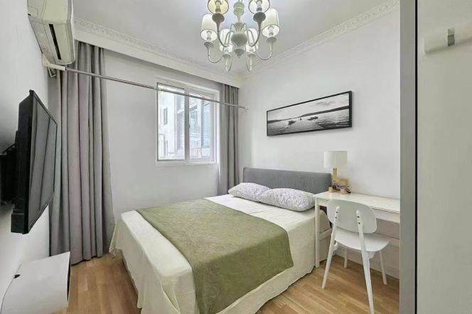 Full furnished 2br/90sqm & elevator@W Nanjing Rd Metro