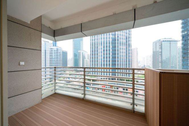 Modern 2brs with balcony beside famous Tianzifang 