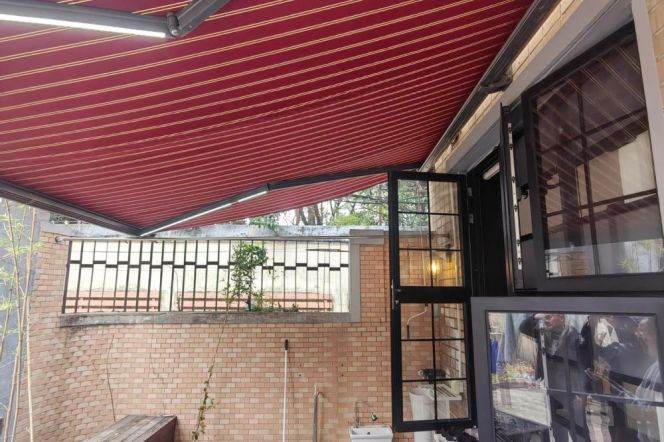 Unique 2 br with 2 baths + floor heating + outdoor space ,easy to L 7/9 ZhaoJiaBang Rd st.