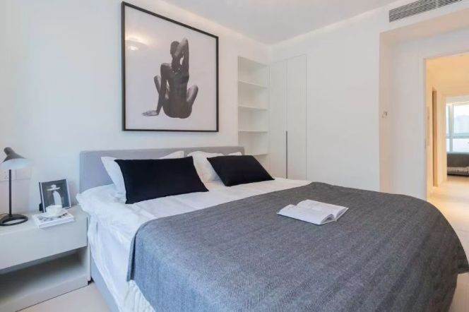 Well Redecorated 2Br w. Floor heating &Balcony