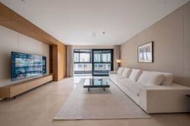 Wuding Rd metro/3br3bt/central AC/floor heat/park space/oven