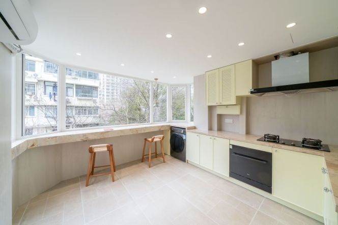 Newly 2br/110sqm & heating/elevator @Jiashan Rd & Line 9/12