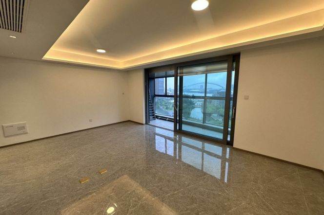 Modern 2brs with river view and floor heating nearby beautiful Huang pu river